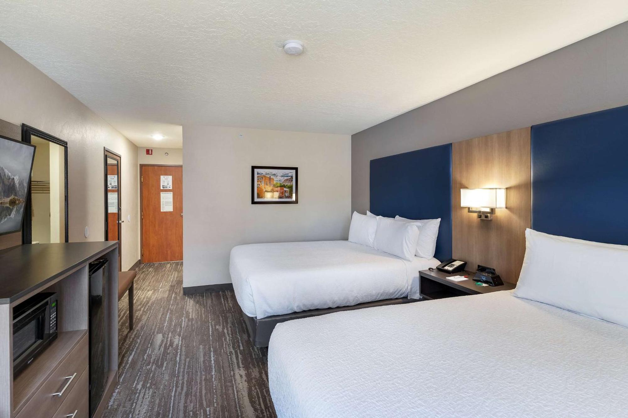 Surestay Plus Hotel By Best Western Price Exteriér fotografie